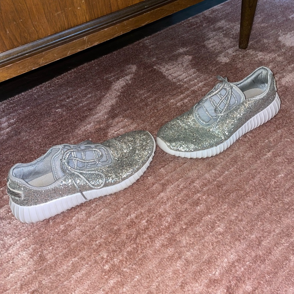 AMS Silver Glitter Sneakers - Picture 4 of 6